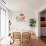 Flh Amoreiras Wood Design Flat
